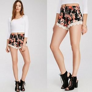 Flowy floral short